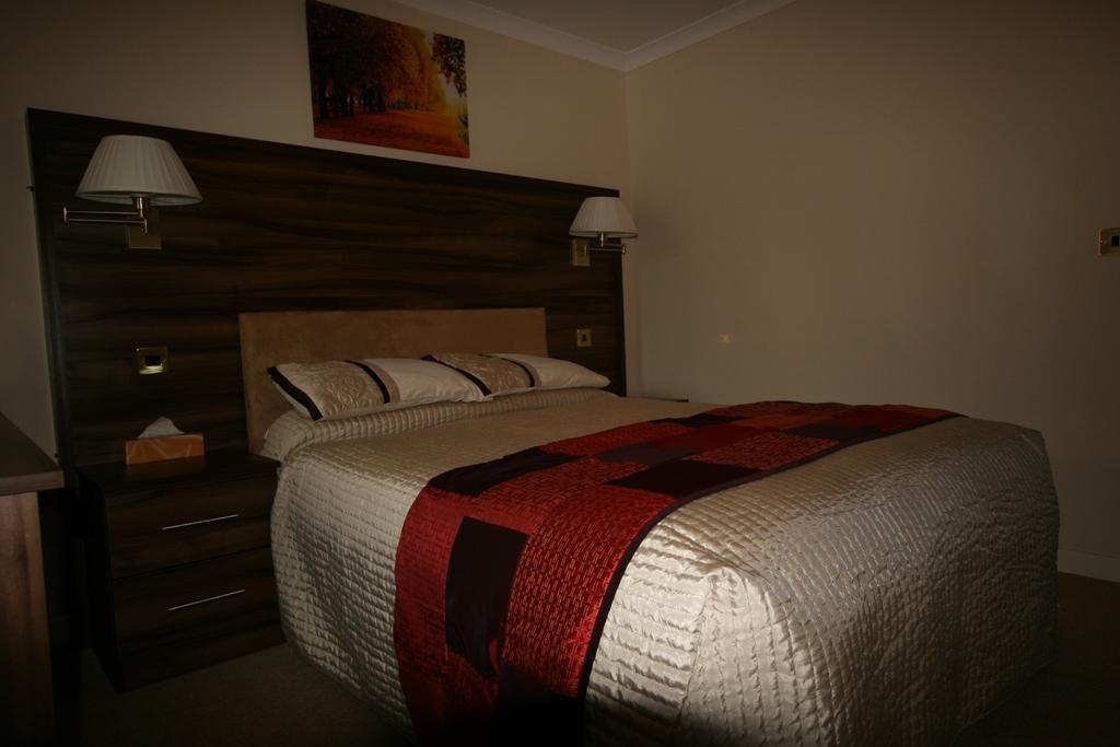 The Plough Inn Поклінґтон Номер фото