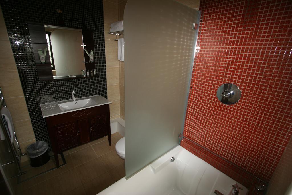 The Plough Inn Поклінґтон Номер фото
